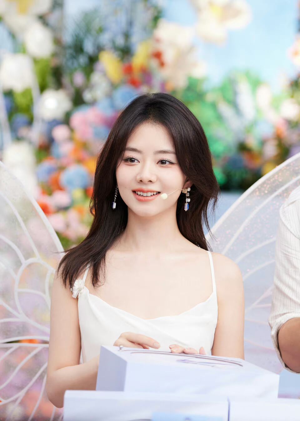明星谭松韵，舞台到荧屏的蜕变之路——自信与坚持的力量
