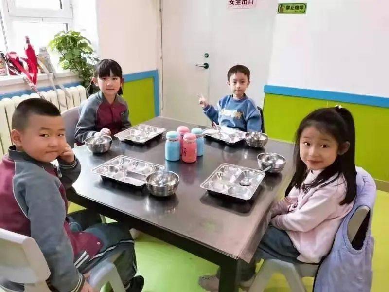 兰州小饭桌最新招聘，科技引领餐桌革新，开启未来生活新纪元体验