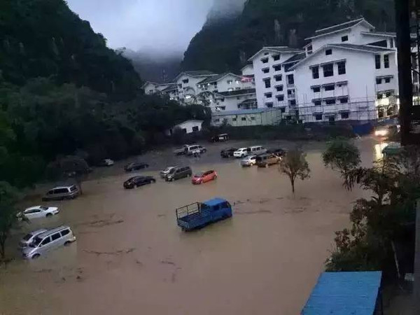 阳朔洪水最新动态，力量之变与自信成就感的交织展现